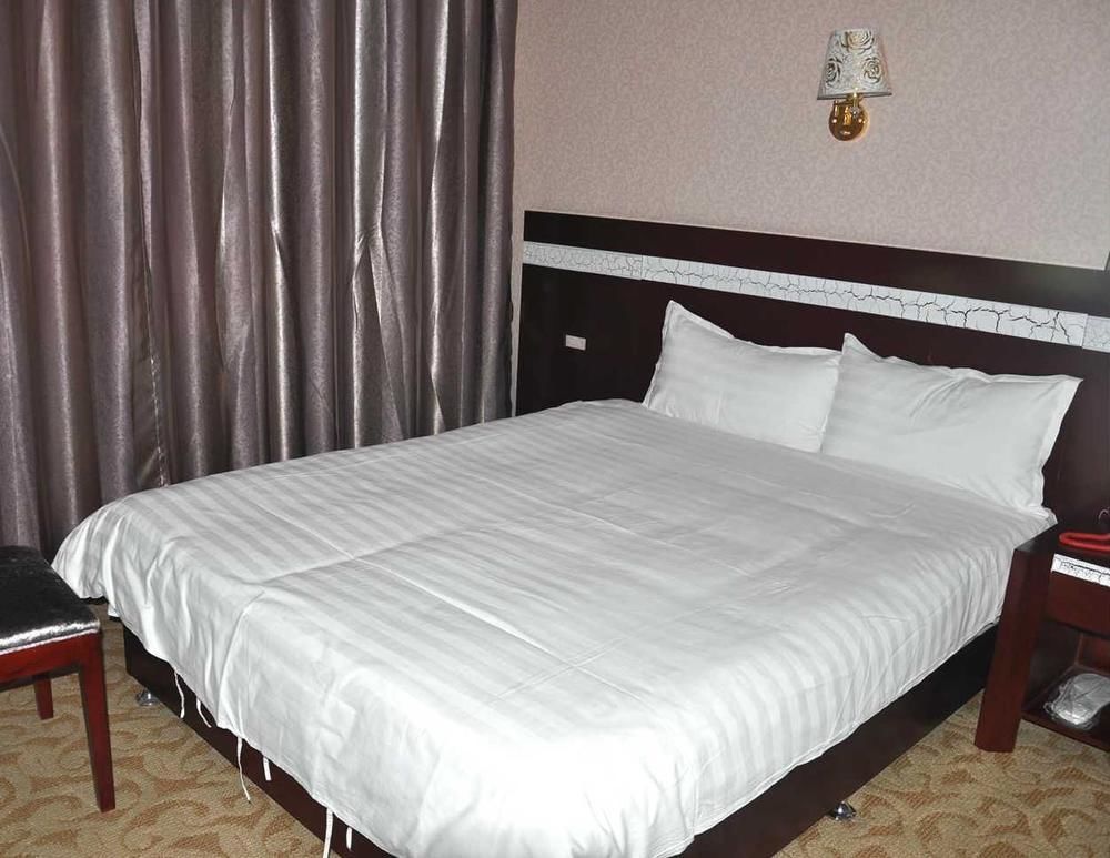 Hangjia Hotel Urumqi Exterior foto